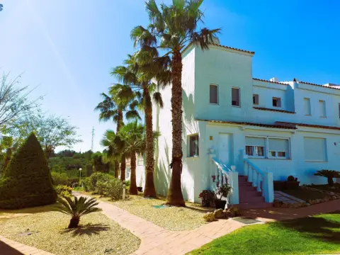 Casa adosada en Coloma