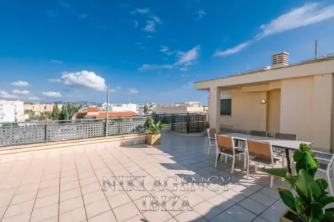 Apartamento en Ses Figueretes-Platja d'en Bossa-Cas Serres