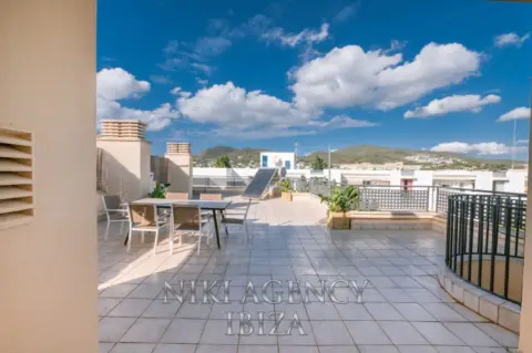 Apartamento en Ses Figueretes-Platja d'en Bossa-Cas Serres