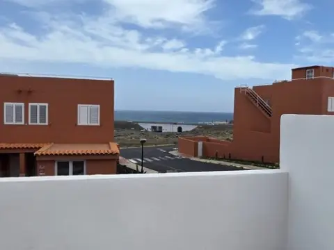 Casa adosada en Playa Blanca-Granadas-Los Pozos