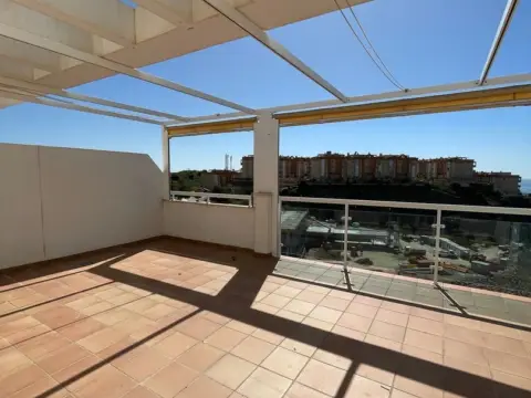 Ático en Parque Victoria-Sierra-Cortijos