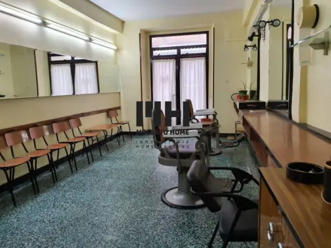 Local comercial en Parte Vieja-Alde Zaharra