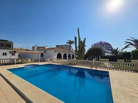Chalet en Matola-La Foia-Las Bayas-La Marina