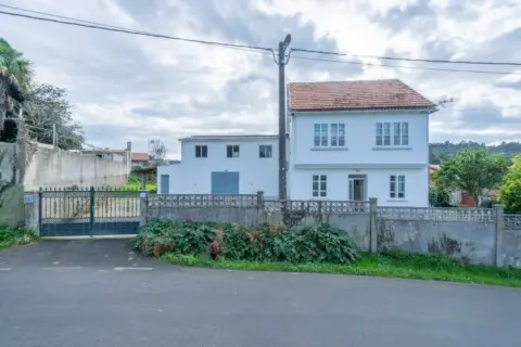 Chalet en calle Coruxo, nº 7