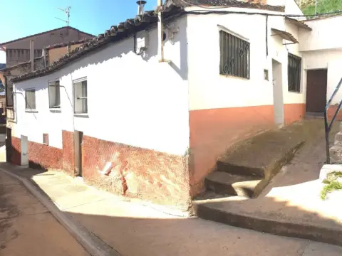 Casa en Alhama de Aragón