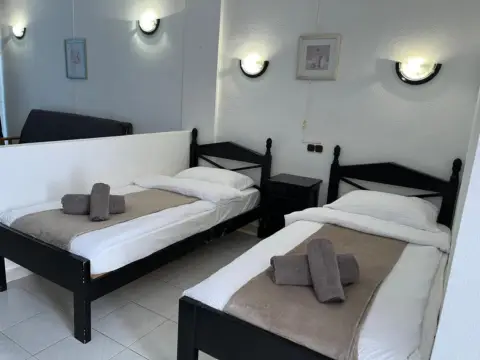 Estudio en calle C. Gran Bretaña, nº 69