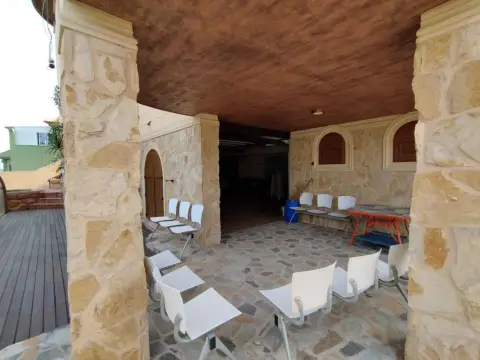 Chalet en Los Puertos-Isla Plana