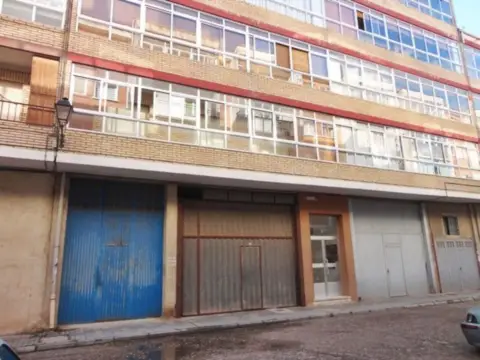 Nave industrial en Salas de los Infantes