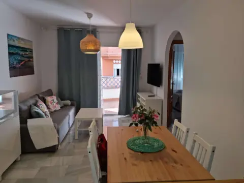 Apartamento en Urbanización Santa Rosa-Generación del 27