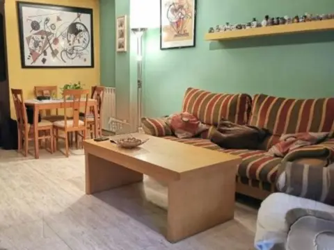 Casa adosada en Zuera