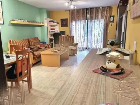 Casa adosada en Zuera