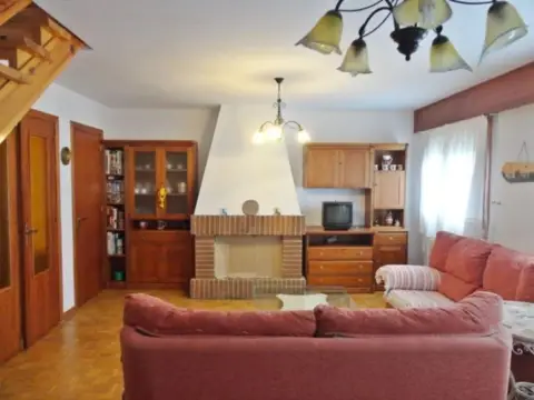 Chalet en Salas de los Infantes
