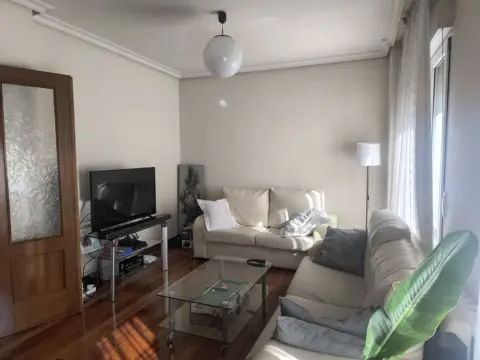 Piso en Paseo Zorrilla-Campo Grande-Cuatro de Marzo