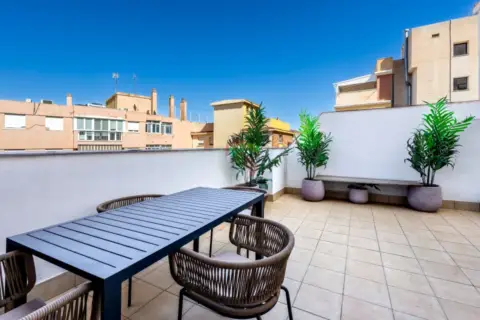 Piso en La Trinidad-Mármoles-Perchel Norte