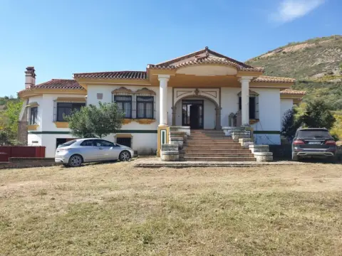 Chalet en Casco Histórico
