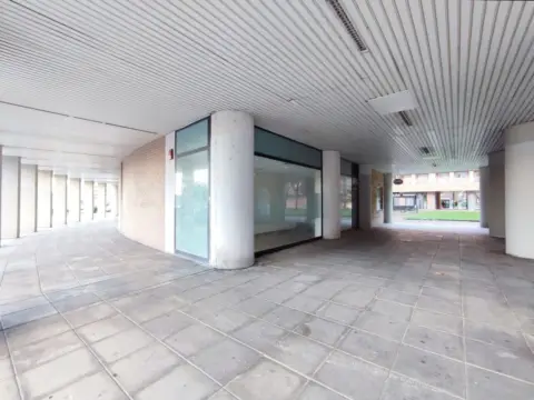 Local comercial en Ermitagaña-Mendebaldea-Etxabakoitz