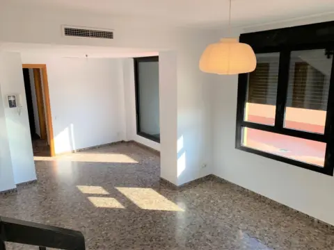 Piso en Benicalap