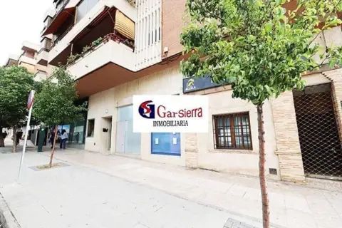 Local comercial en Avenida de Europa