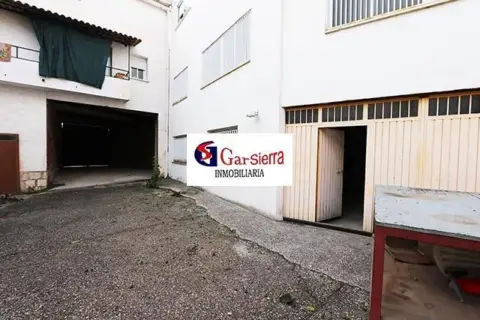 Local comercial en Orusco de Tajuña