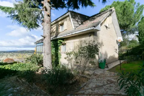 Chalet en Robledo de Chavela