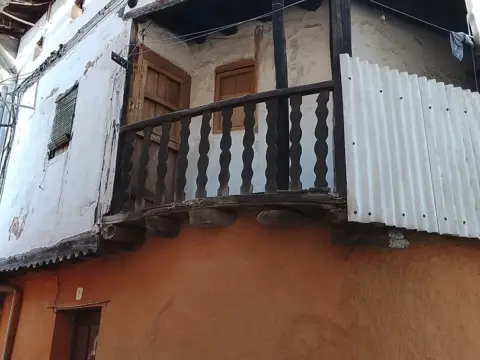 Chalet en Madrigal de La Vera