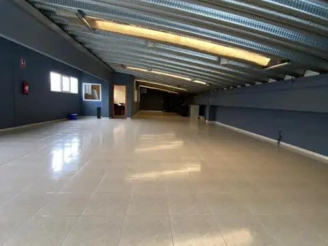 Local comercial en Carlos Ruiz