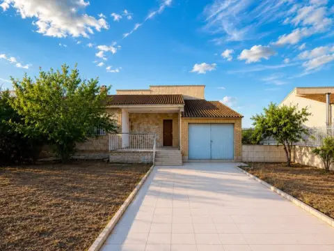 Chalet en Villamiel de Toledo