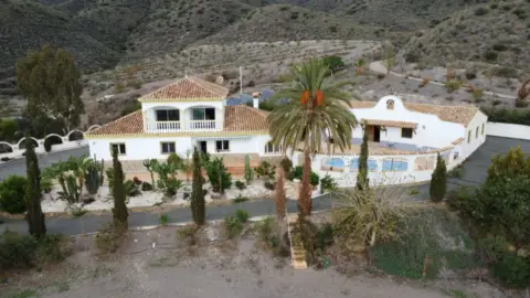 Finca rústica en Los Geráneos