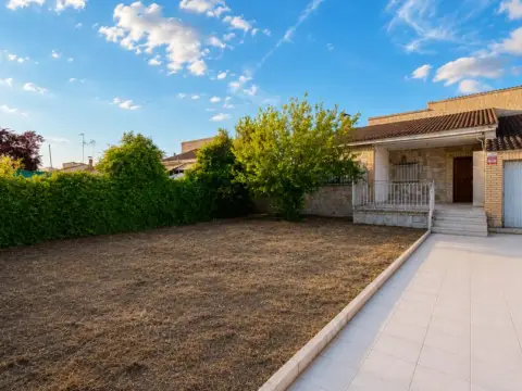 Chalet en Villamiel de Toledo