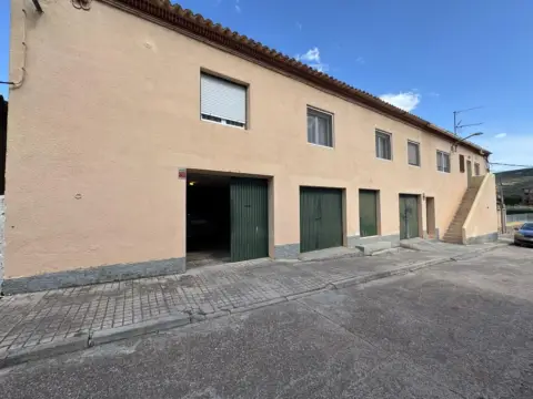 Chalet en Brea de Aragón