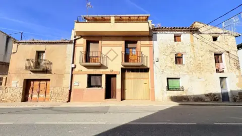 Chalet en Santacara