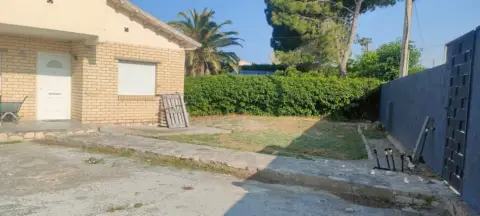 Chalet en Nuez de Ebro