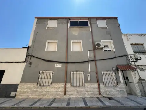 Casa adosada en Olula del Río