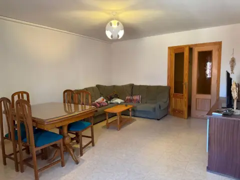 Piso en Candeleda