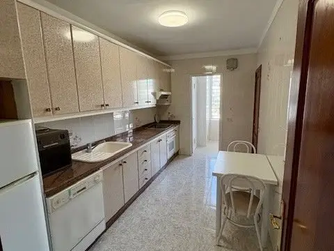 Piso en Rambla-Duggi-Los Hoteles