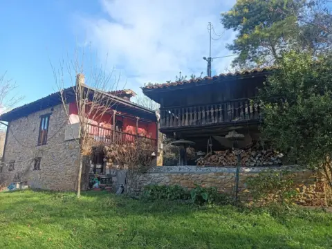Finca rústica en calle Celorio, nº 1