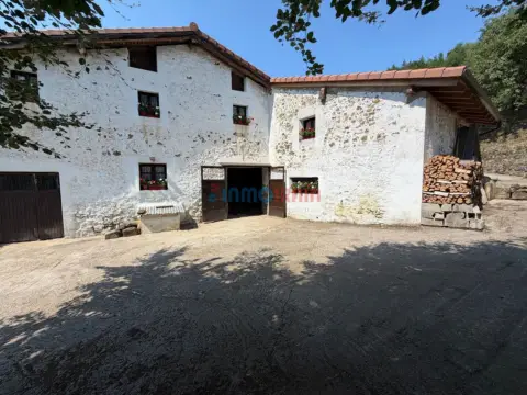 Chalet en Antzuola