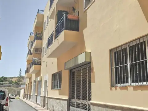 Piso en calle Grama, 2