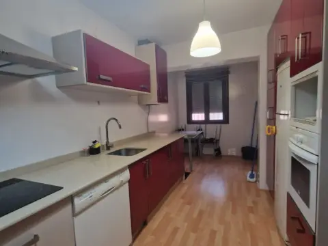Departamento en alquiler con baja de precio en Martiricos-La Roca
