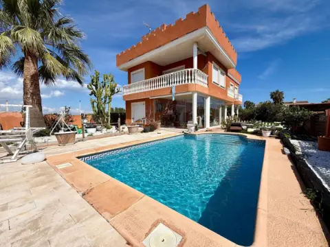 Departamento en venta con baja de precio en Km 13-Km 20