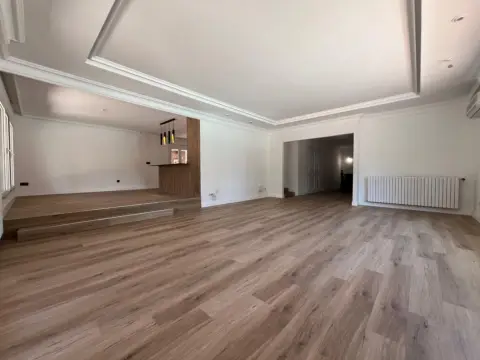 Casa en calle de Biarritz, 3