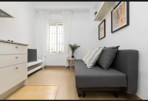 Piso en La Trinidad-Mármoles-Perchel Norte