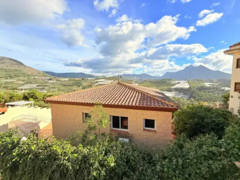 Chalet en Callosa d'en Sarrià