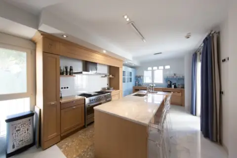 Chalet en Los Arenales del Sol