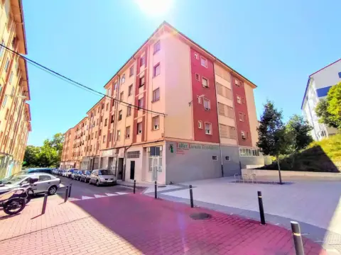 Piso en Ermitagaña-Mendebaldea-Etxabakoitz