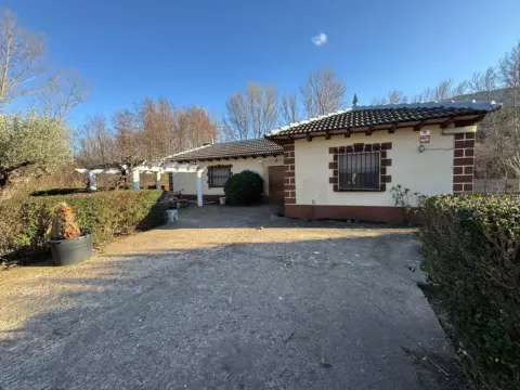 Chalet en Aranda de Moncayo