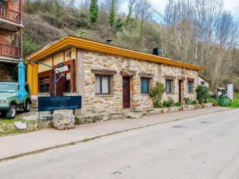 Chalet en Vega de Valcarce