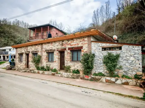 Chalet en Vega de Valcarce