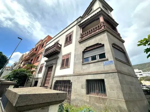 Chalet en calle Horacio Nelson, 1