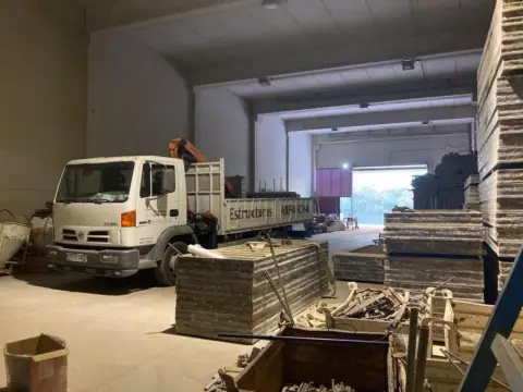 Nave industrial en Can Parellada